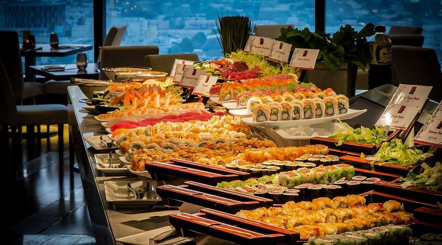 Mastering Emirati Cuisine: How to Organize a Cooking Masterclass